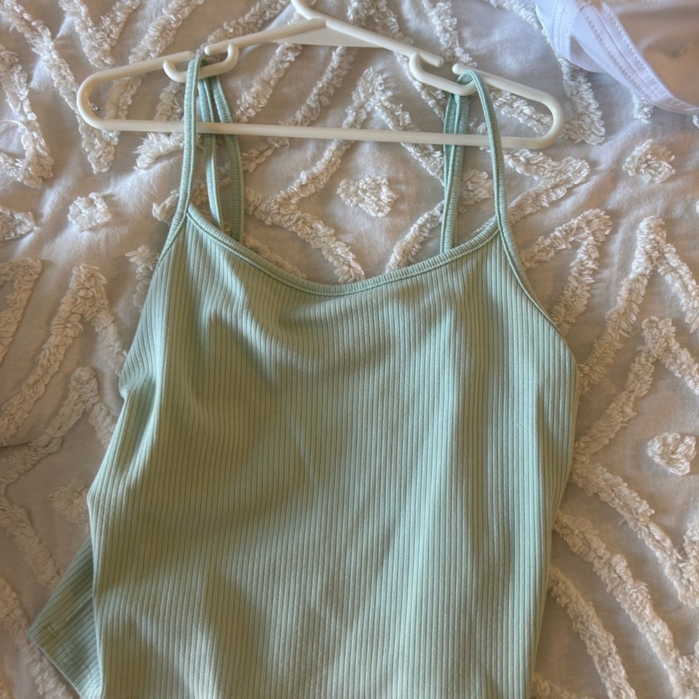crop top